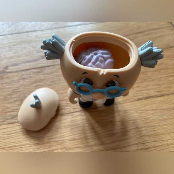 🧠 Garbage Pail Kids Brainy Brian vinyl figure - Picture 4 of 7